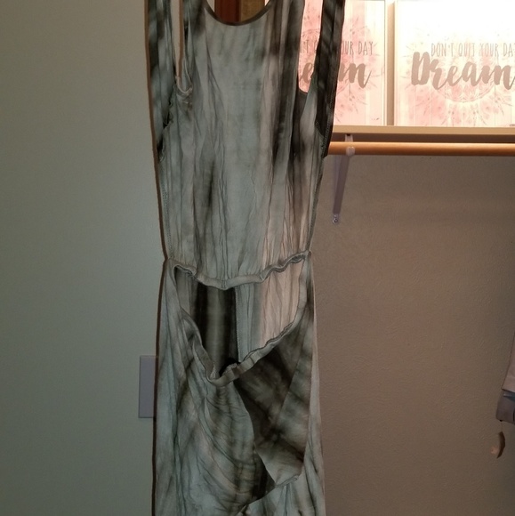 Beautiful romper - Picture 2 of 4